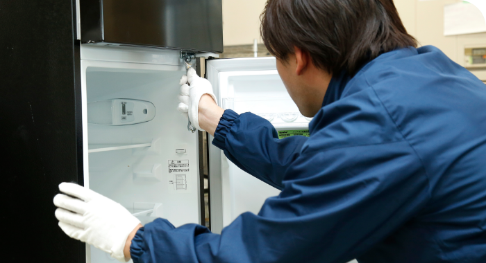 壊れた家電の写真