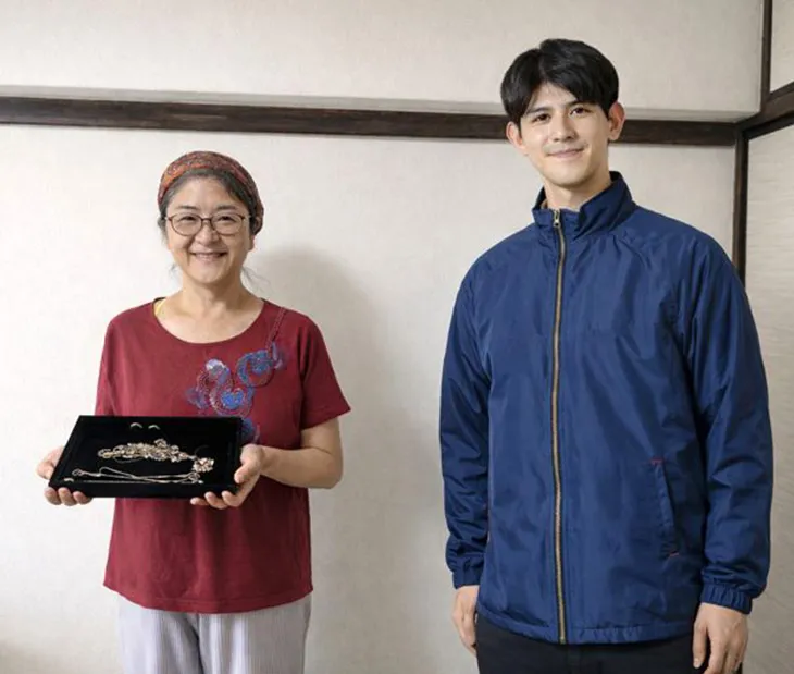 お客様とスタッフの写真